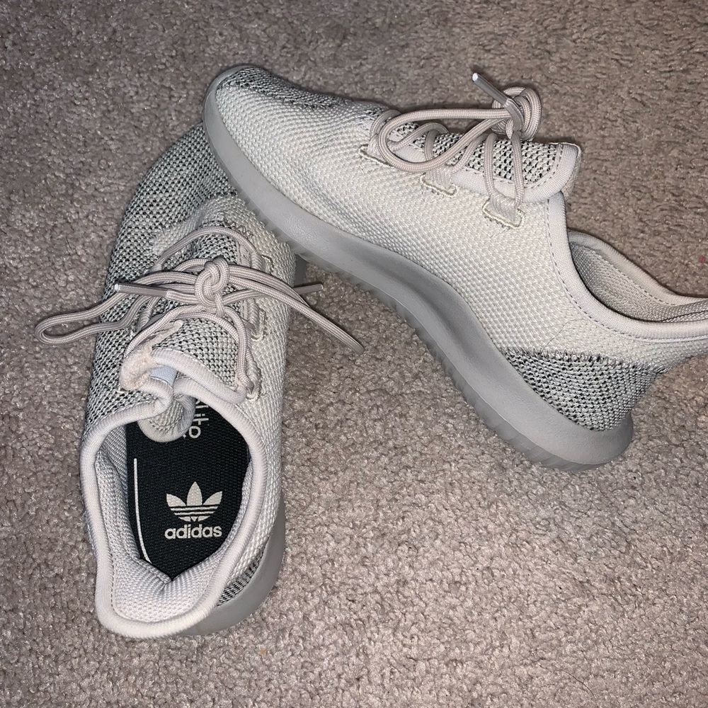Adidas tennis shoes